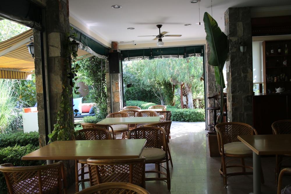Hotel Dalos Göcek Kültér fotó